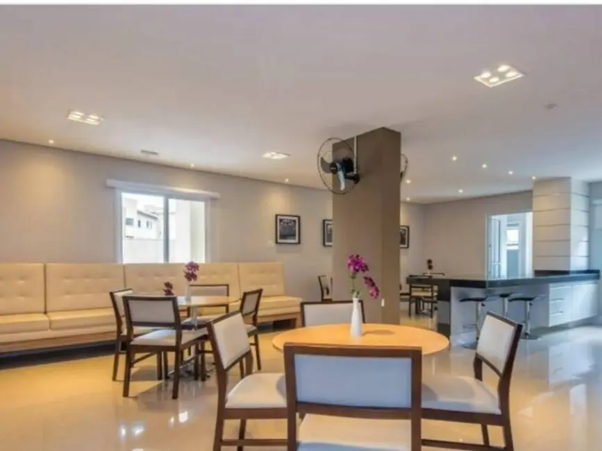 Foto 1 de Apartamento com 2 quartos para alugar, 50m2 em Vila Curuçá, Santo Andre - SP