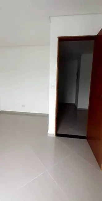 Foto 1 de Casa com 2 quartos para alugar, 64m2 em Vila Pires, Santo Andre - SP