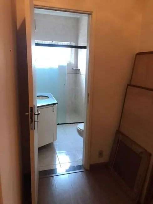 Foto 8 de Casa com 3 quartos para alugar, 207m2 em Jardim, Santo Andre - SP