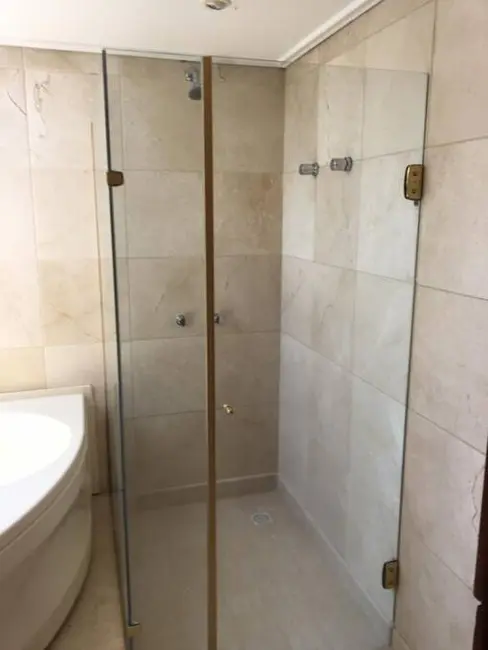 Casa com 4 quartos para alugar, 550m2 em Jardim São Caetano, Sao Caetano Do Sul - SP - imagem 4 Foto 4 de Casa com 4 quartos para alugar, 550m2 em Jardim São Caetano, Sao Caetano Do Sul - SP
