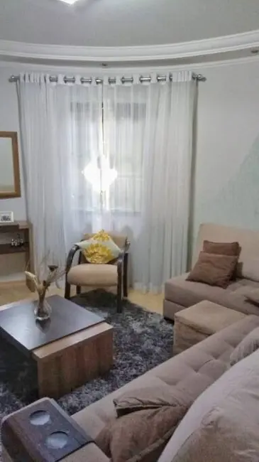 Casa com 3 quartos para alugar, 168m2 em Jardim Irene, Santo Andre - SP - imagem 8 Foto 8 de Casa com 3 quartos para alugar, 168m2 em Jardim Irene, Santo Andre - SP