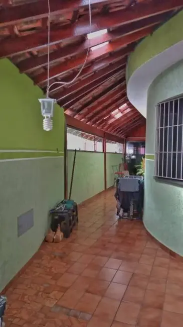 Casa com 3 quartos para alugar, 168m2 em Jardim Irene, Santo Andre - SP - imagem 9 Foto 9 de Casa com 3 quartos para alugar, 168m2 em Jardim Irene, Santo Andre - SP