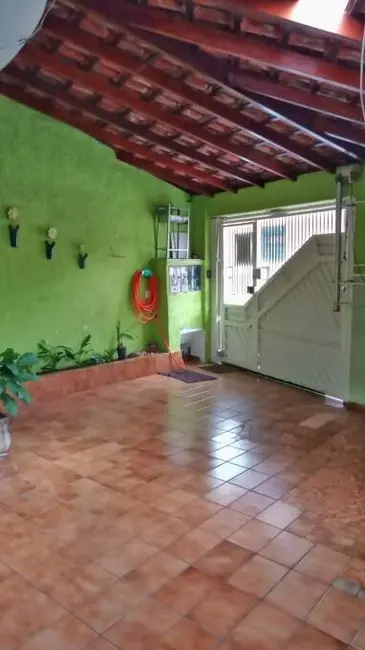Casa com 3 quartos para alugar, 168m2 em Jardim Irene, Santo Andre - SP - imagem 2 Foto 2 de Casa com 3 quartos para alugar, 168m2 em Jardim Irene, Santo Andre - SP