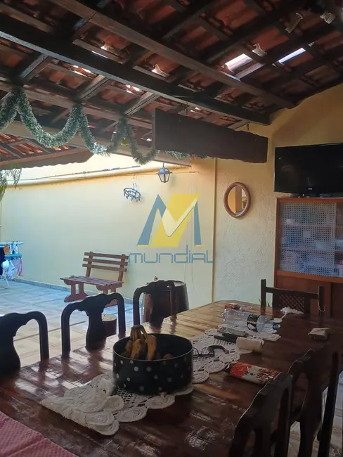 Casa com 3 quartos à venda, 176m2 em Parque Novo Oratório, Santo Andre - SP - imagem 3 Foto 3 de Casa com 3 quartos à venda, 176m2 em Parque Novo Oratório, Santo Andre - SP