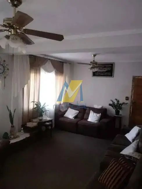 Sobrado com 3 quartos à venda em Vila Metalúrgica, Santo Andre - SP - imagem 2 Foto 2 de Sobrado com 3 quartos à venda em Vila Metalúrgica, Santo Andre - SP