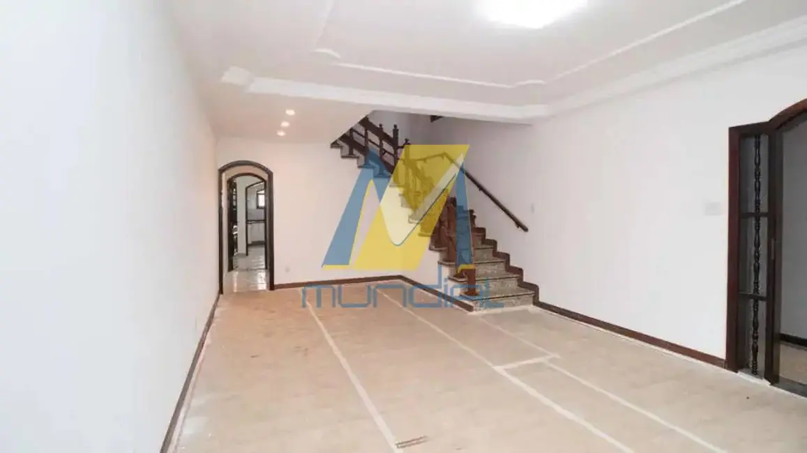 Sobrado com 4 quartos para alugar, 270m2 em Vila Camilópolis, Santo Andre - SP - imagem 2 Foto 2 de Sobrado com 4 quartos para alugar, 270m2 em Vila Camilópolis, Santo Andre - SP
