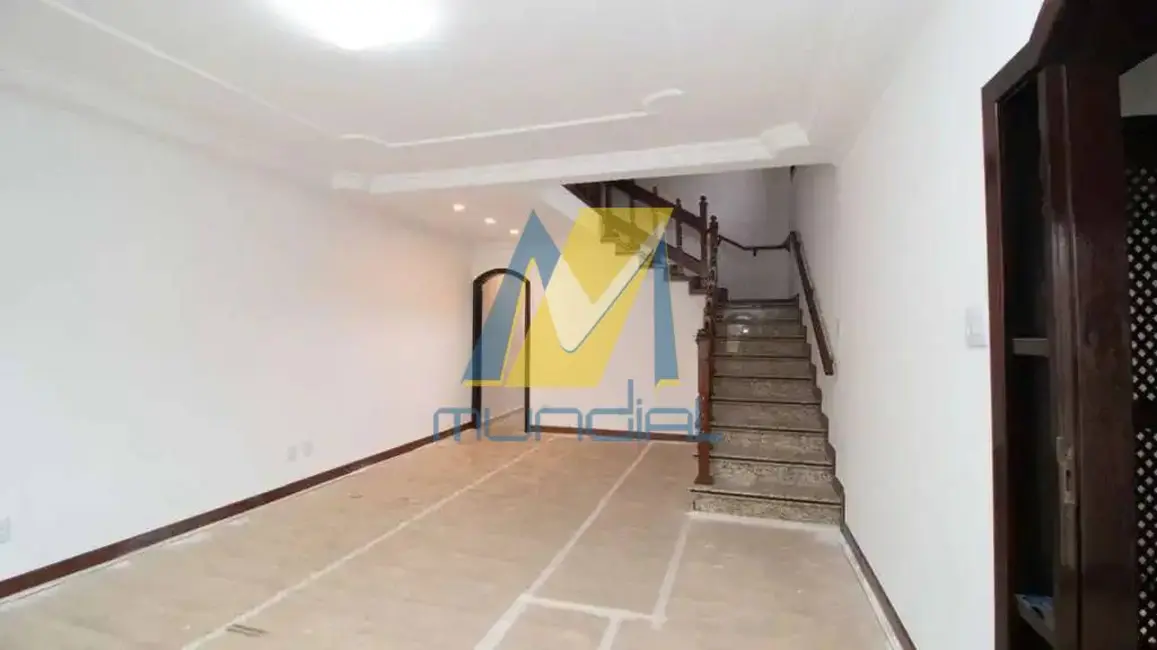 Sobrado com 4 quartos para alugar, 270m2 em Vila Camilópolis, Santo Andre - SP - imagem 3 Foto 3 de Sobrado com 4 quartos para alugar, 270m2 em Vila Camilópolis, Santo Andre - SP