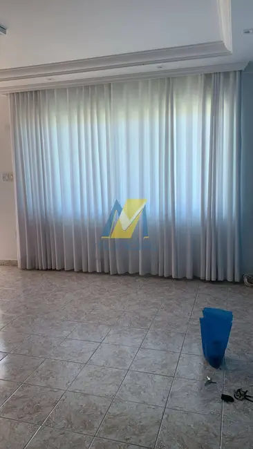 Foto 9 de Casa com 3 quartos para alugar, 180m2 em Jardim do Estádio, Santo Andre - SP