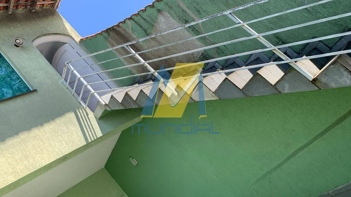 Foto 2 de Sobrado com 6 quartos à venda, 220m2 em Jardim do Estádio, Santo Andre - SP