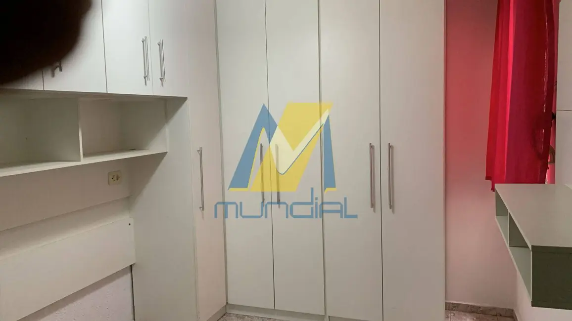 Foto 1 de Sobrado com 6 quartos à venda, 220m2 em Jardim do Estádio, Santo Andre - SP