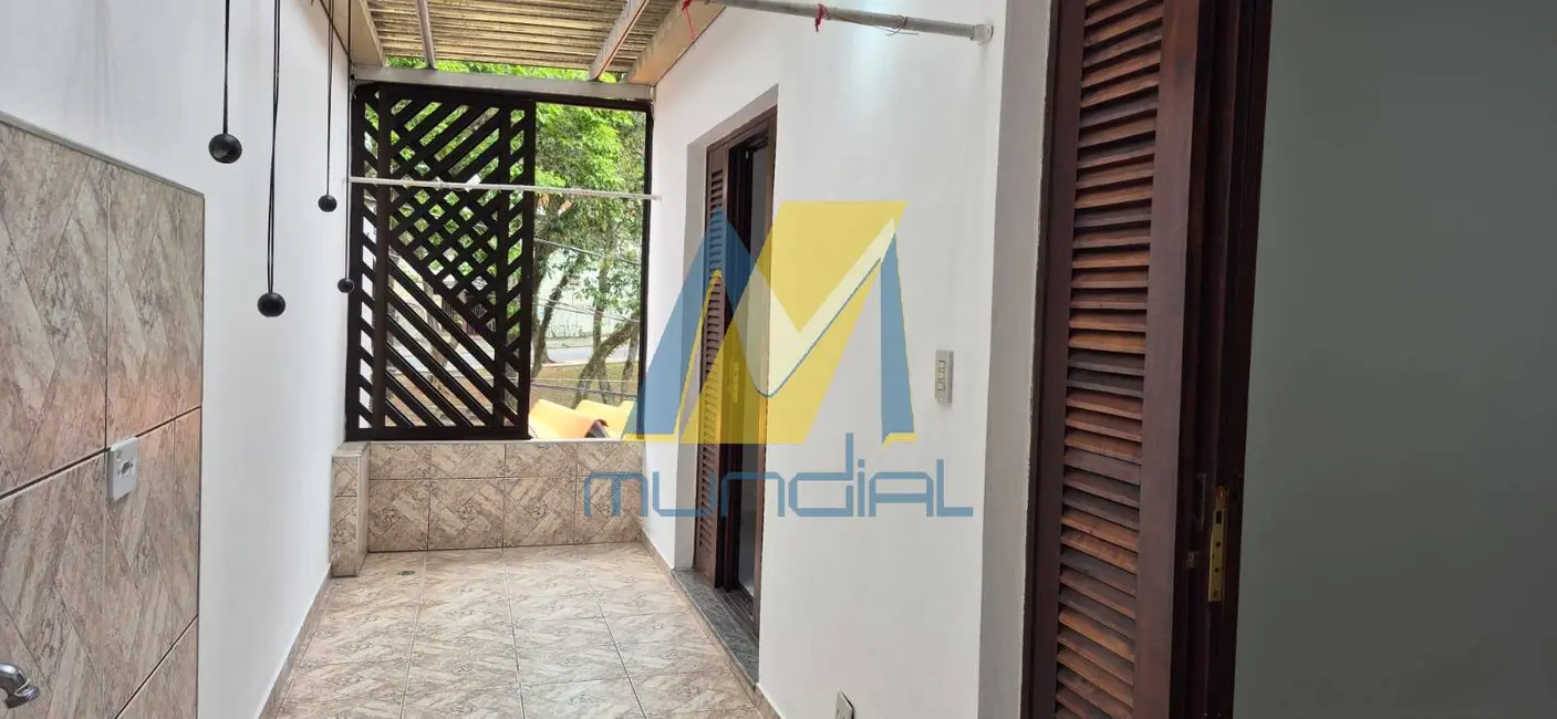 Casa com 2 quartos para alugar, 179m2 em Jardim das Maravilhas, Santo Andre - SP - imagem 9 Foto 9 de Casa com 2 quartos para alugar, 179m2 em Jardim das Maravilhas, Santo Andre - SP