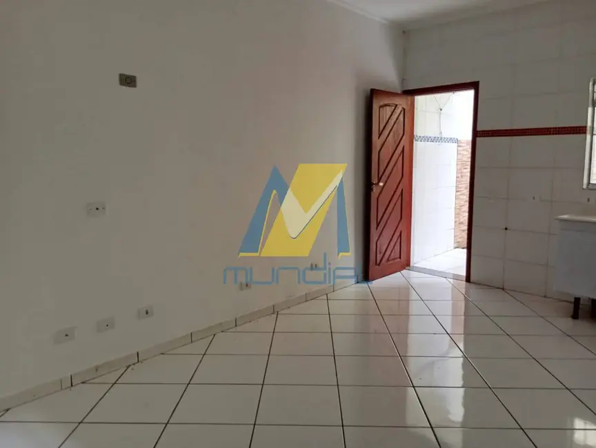 Casa com 3 quartos para alugar em Jardim Las Vegas, Santo Andre - SP - imagem 6 Foto 6 de Casa com 3 quartos para alugar em Jardim Las Vegas, Santo Andre - SP