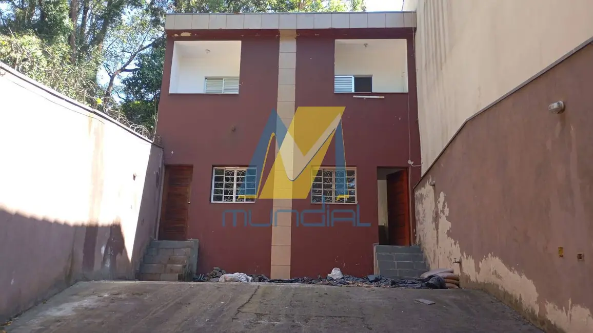 Casa com 3 quartos à venda em Jardim Las Vegas, Santo Andre - SP - imagem 2 Foto 2 de Casa com 3 quartos à venda em Jardim Las Vegas, Santo Andre - SP