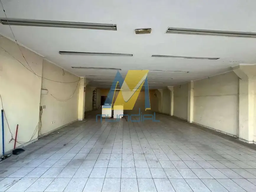 Sala Comercial para alugar, 300m2 em Jardim Santo Antônio, Santo Andre - SP - imagem 1 Foto 1 de Sala Comercial para alugar, 300m2 em Jardim Santo Antônio, Santo Andre - SP