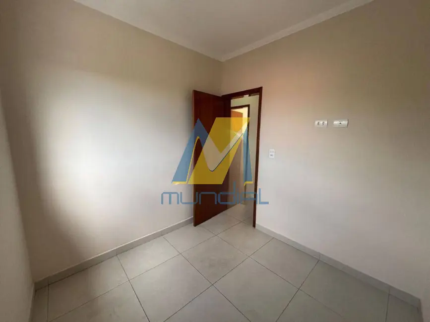 Sobrado com 3 quartos à venda, 75m2 em Parque Jaçatuba, Santo Andre - SP - imagem 4 Foto 4 de Sobrado com 3 quartos à venda, 75m2 em Parque Jaçatuba, Santo Andre - SP