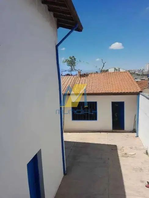 Foto 8 de Casa com 3 quartos para alugar, 1000m2 em Campestre, Santo Andre - SP