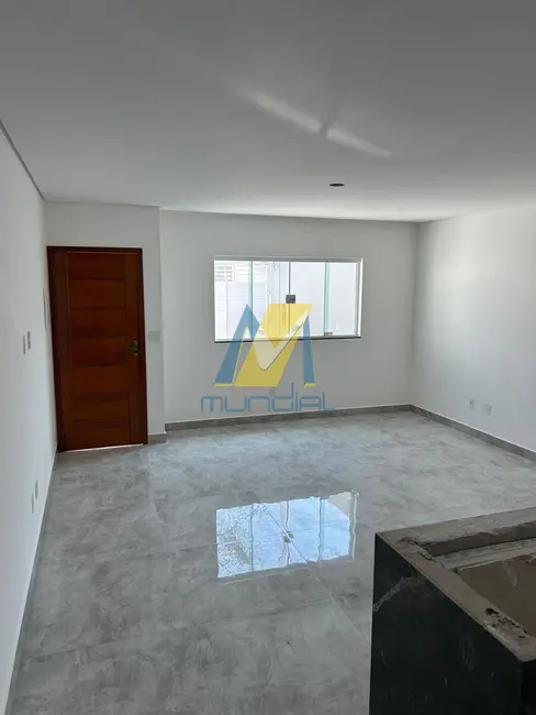 Casa com 3 quartos à venda em Vila Vitória, Santo Andre - SP - imagem 4 Foto 4 de Casa com 3 quartos à venda em Vila Vitória, Santo Andre - SP