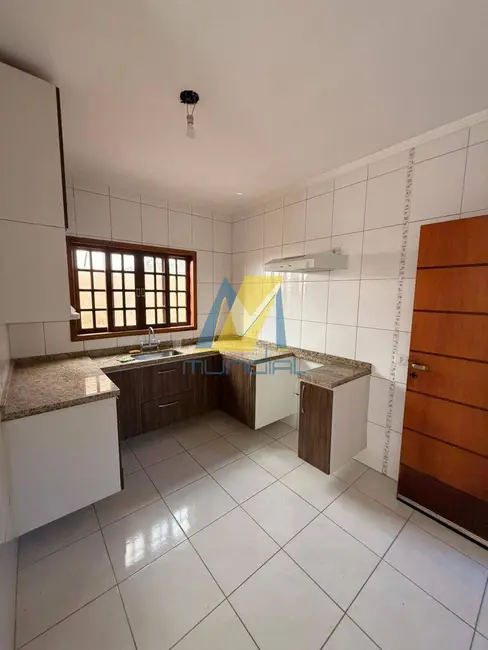 Foto 8 de Casa com 2 quartos à venda, 140m2 em Jardim Estância Brasil, Atibaia - SP