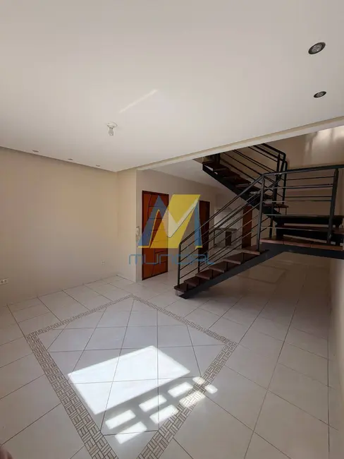 Foto 4 de Casa com 2 quartos à venda, 140m2 em Jardim Estância Brasil, Atibaia - SP