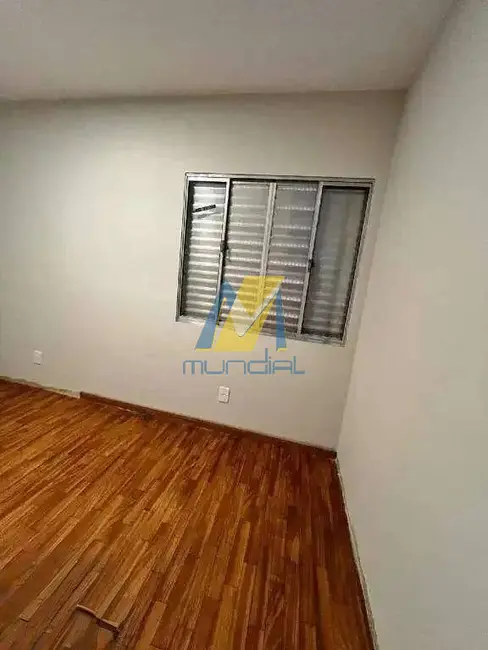 Sobrado com 3 quartos à venda, 172m2 em Vila Alzira, Santo Andre - SP - imagem 8 Foto 8 de Sobrado com 3 quartos à venda, 172m2 em Vila Alzira, Santo Andre - SP