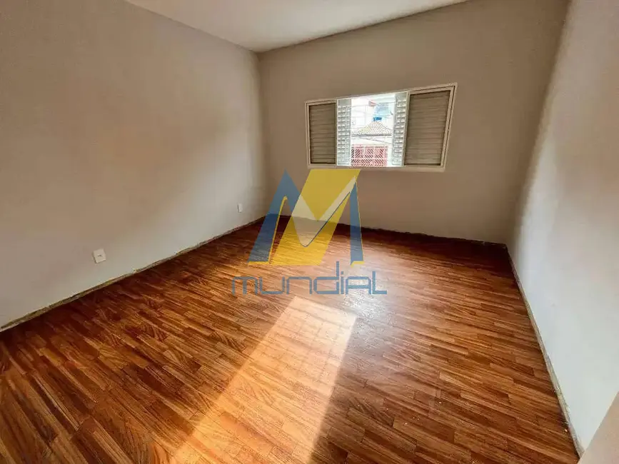 Sobrado com 3 quartos à venda, 172m2 em Vila Alzira, Santo Andre - SP - imagem 9 Foto 9 de Sobrado com 3 quartos à venda, 172m2 em Vila Alzira, Santo Andre - SP