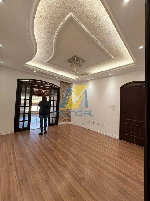 Casa com 2 quartos à venda, 530m2 em Jardim Santo Alberto, Santo Andre - SP - imagem 2 Foto 2 de Casa com 2 quartos à venda, 530m2 em Jardim Santo Alberto, Santo Andre - SP