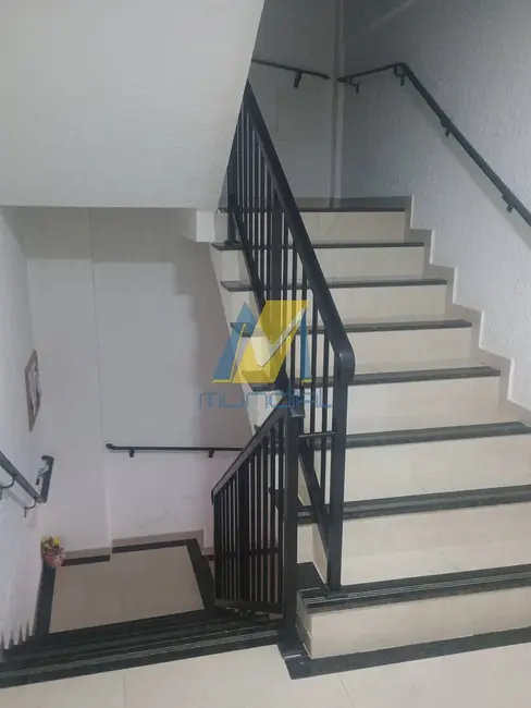 Apartamento com 2 quartos para alugar em Santa Terezinha, Santo Andre - SP - imagem 2 Foto 2 de Apartamento com 2 quartos para alugar em Santa Terezinha, Santo Andre - SP