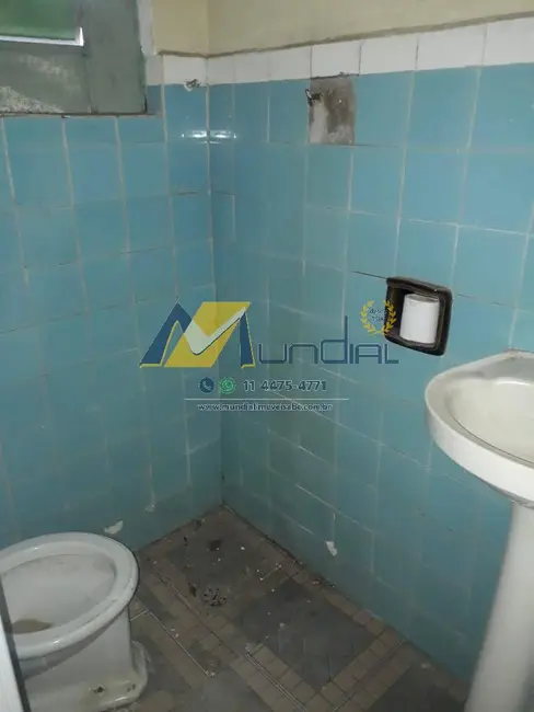 Casa com 2 quartos à venda, 138m2 em Vila Linda, Santo Andre - SP - imagem 3 Foto 3 de Casa com 2 quartos à venda, 138m2 em Vila Linda, Santo Andre - SP