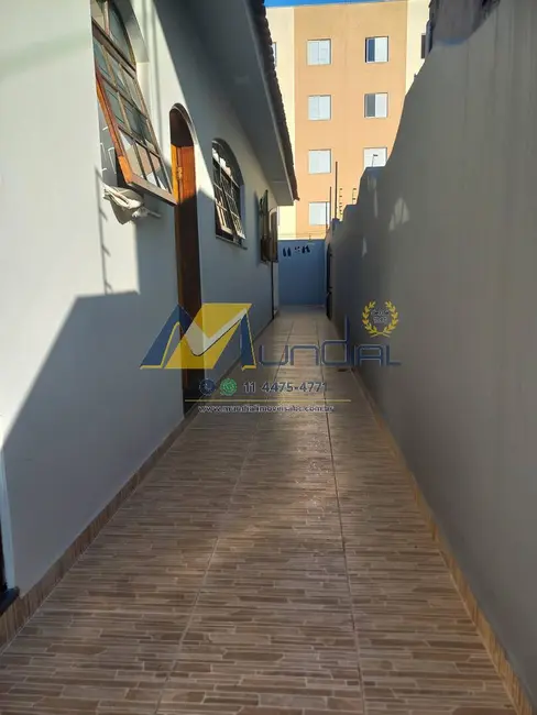 Casa com 3 quartos à venda, 326m2 em Jardim Utinga, Santo Andre - SP - imagem 1 Foto 1 de Casa com 3 quartos à venda, 326m2 em Jardim Utinga, Santo Andre - SP