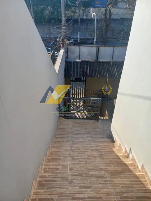 Casa com 3 quartos à venda, 326m2 em Jardim Utinga, Santo Andre - SP - imagem 4 Foto 4 de Casa com 3 quartos à venda, 326m2 em Jardim Utinga, Santo Andre - SP
