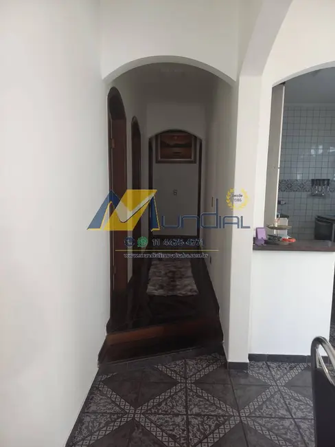 Casa com 3 quartos à venda, 326m2 em Jardim Utinga, Santo Andre - SP - imagem 2 Foto 2 de Casa com 3 quartos à venda, 326m2 em Jardim Utinga, Santo Andre - SP