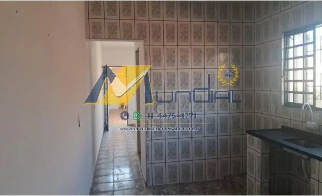 Casa com 2 quartos para alugar, 45m2 em Piraporinha, Diadema - SP - imagem 1 Foto 1 de Casa com 2 quartos para alugar, 45m2 em Piraporinha, Diadema - SP