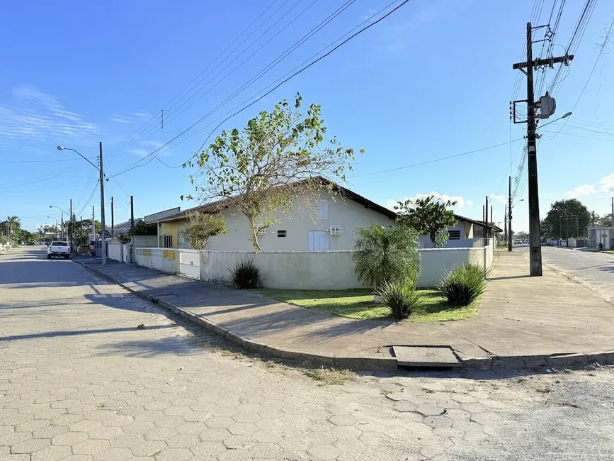 Foto 1 de Casa com 3 quartos à venda, 226m2 em Balneario Barra Do Sul - SC