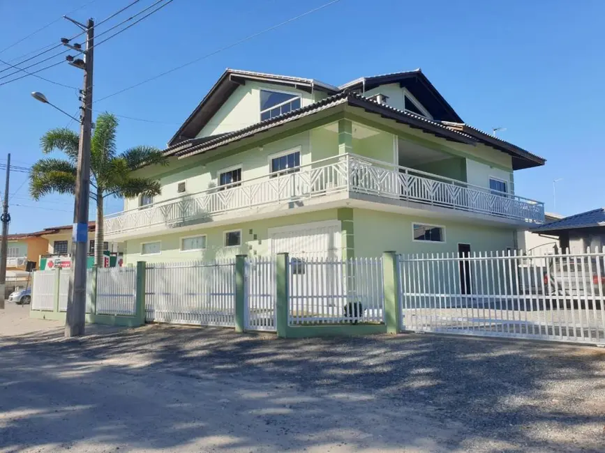Foto 4 de Casa com 3 quartos à venda, 667m2 em Centro, Balneario Barra Do Sul - SC
