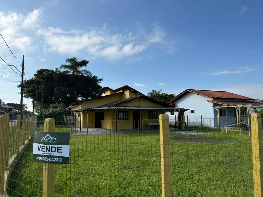 Foto 3 de Casa com 3 quartos à venda, 93m2 em Balneario Barra Do Sul - SC