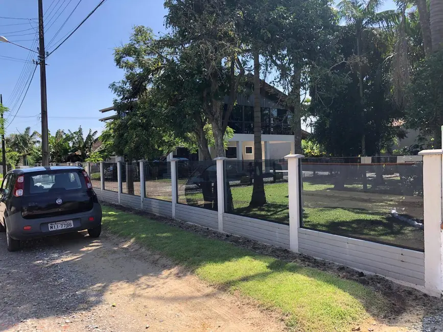 Foto 2 de Sobrado com 4 quartos à venda, 240m2 em Balneario Barra Do Sul - SC