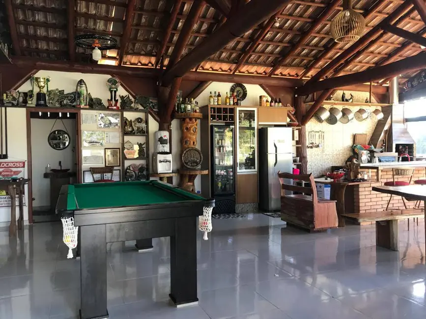 Foto 2 de Chácara com 4 quartos à venda, 300m2 em Balneario Barra Do Sul - SC
