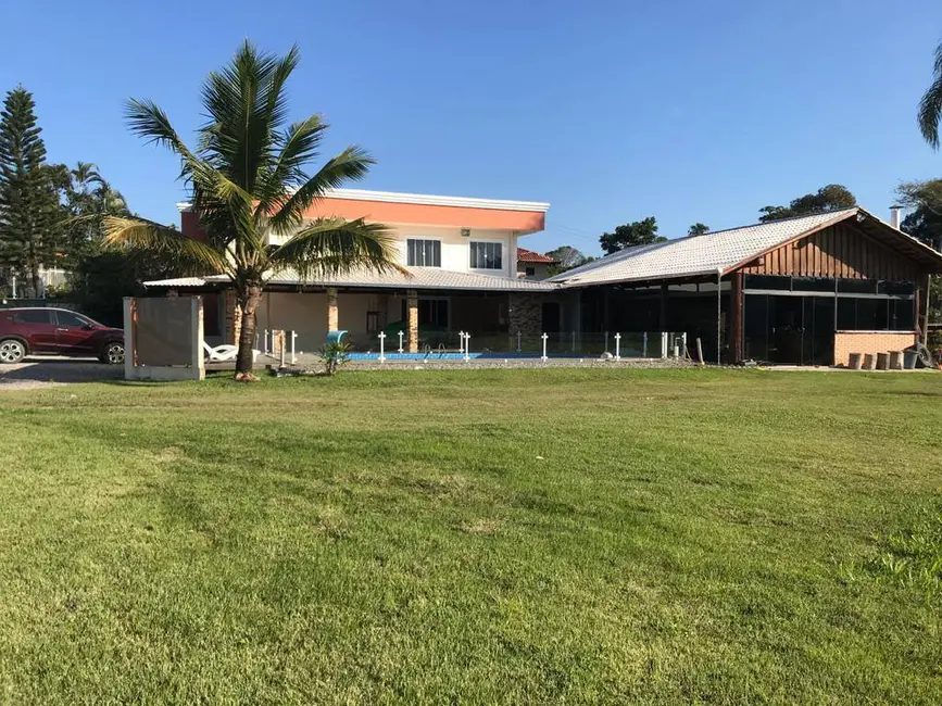 Foto 1 de Chácara com 4 quartos à venda, 300m2 em Balneario Barra Do Sul - SC