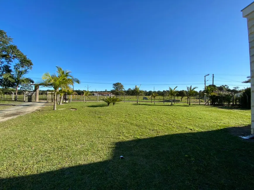 Foto 3 de Chácara com 3 quartos à venda, 210m2 em Balneario Barra Do Sul - SC