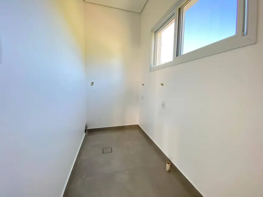 Foto 9 de Chácara com 3 quartos à venda, 210m2 em Balneario Barra Do Sul - SC