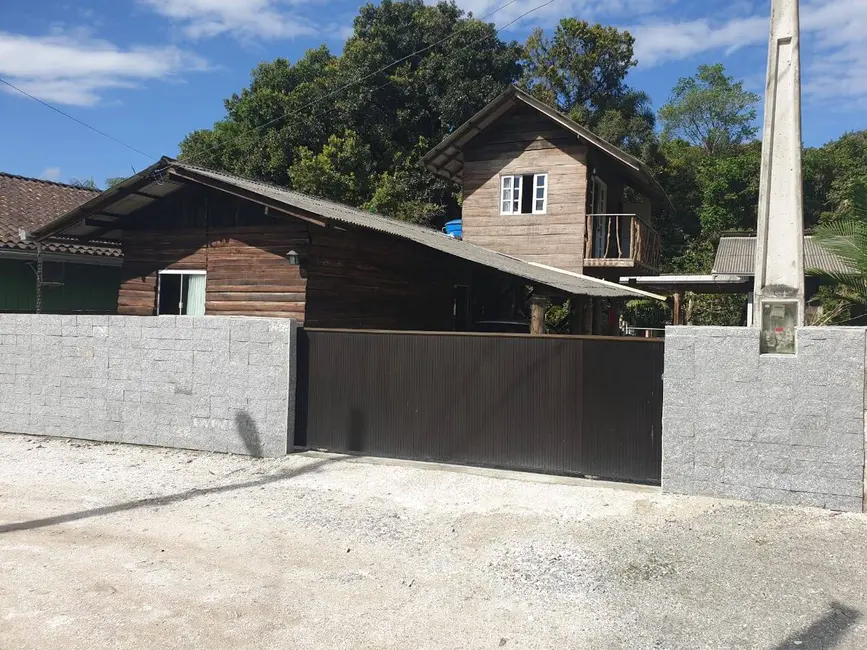 Foto 1 de Casa com 2 quartos à venda, 110m2 em Balneario Barra Do Sul - SC
