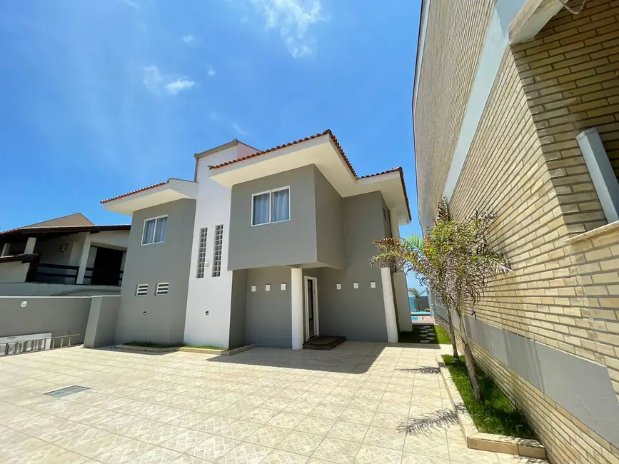 Foto 1 de Sobrado com 5 quartos à venda, 204m2 em Barra Velha - SC
