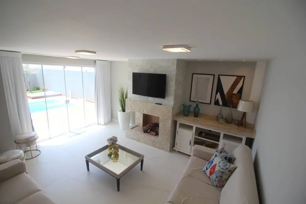 Foto 7 de Sobrado com 5 quartos à venda, 204m2 em Barra Velha - SC