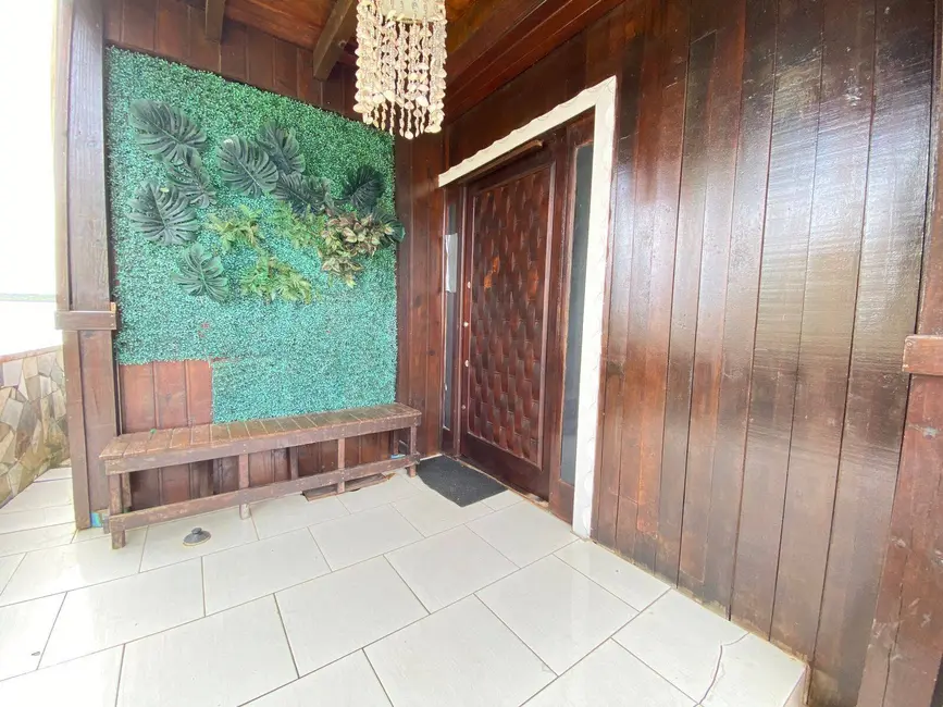 Foto 4 de Casa com 5 quartos à venda, 170m2 em Balneario Barra Do Sul - SC