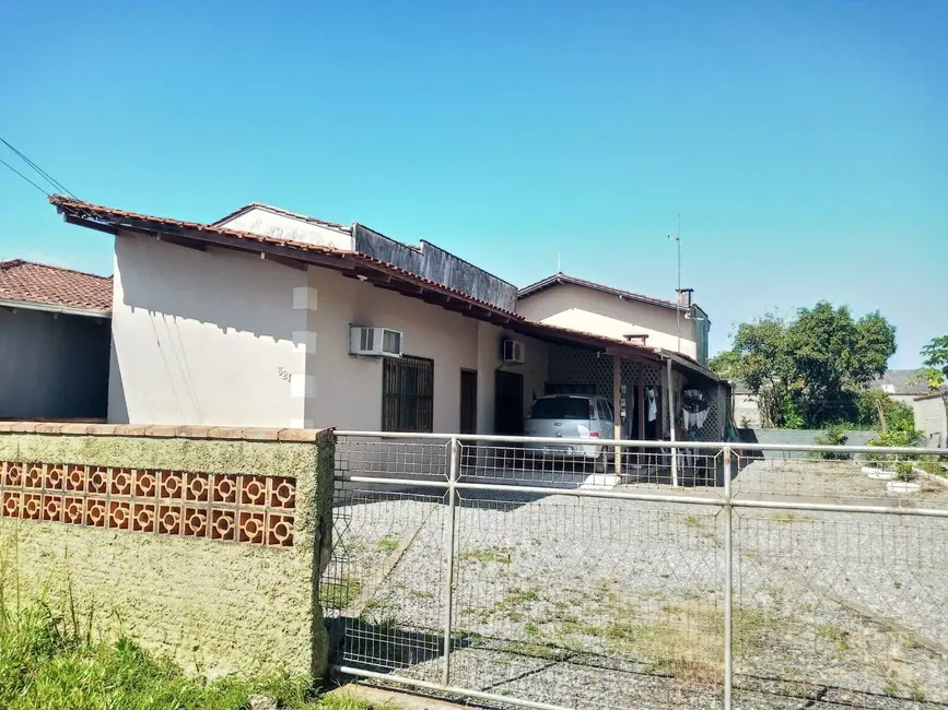 Foto 1 de Casa com 3 quartos à venda, 70m2 em Balneario Barra Do Sul - SC