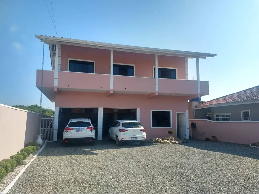 Foto 1 de Casa com 3 quartos à venda, 120m2 em Centro, Balneario Barra Do Sul - SC