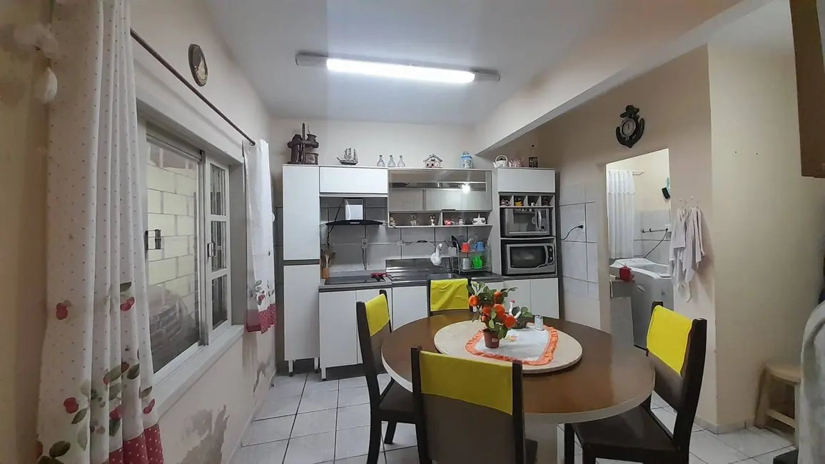 Foto 8 de Casa com 4 quartos à venda, 190m2 em Balneario Barra Do Sul - SC
