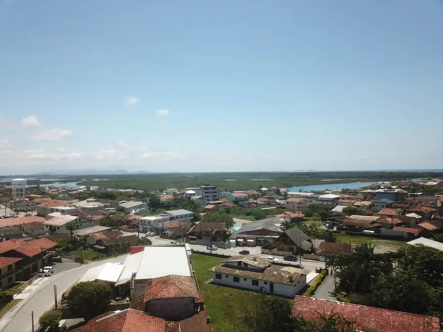 Foto 8 de Sobrado com 3 quartos à venda, 282m2 em Centro, Balneario Barra Do Sul - SC