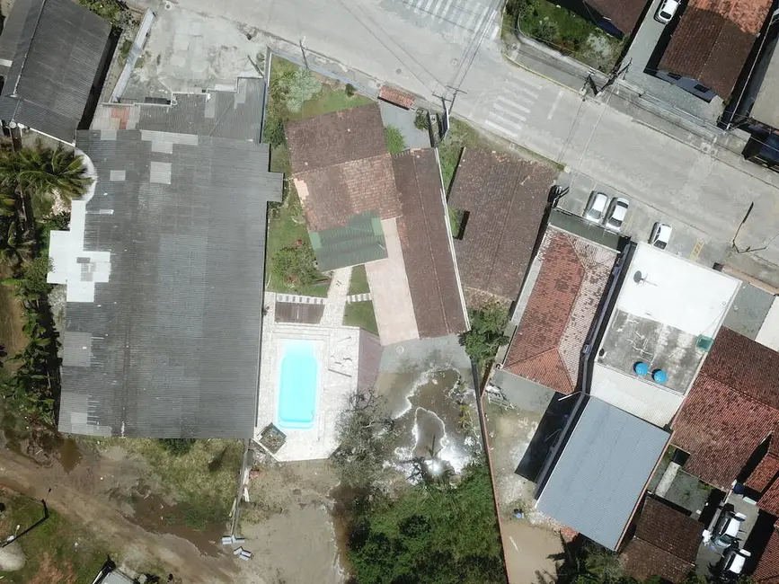 Foto 7 de Sobrado com 3 quartos à venda, 282m2 em Centro, Balneario Barra Do Sul - SC