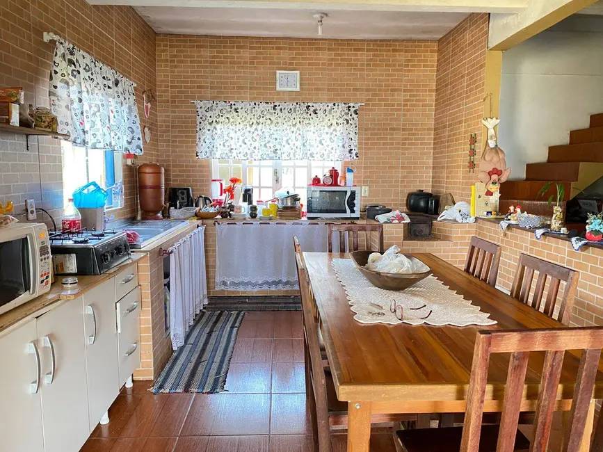 Foto 4 de Casa com 3 quartos à venda, 130m2 em Balneario Barra Do Sul - SC